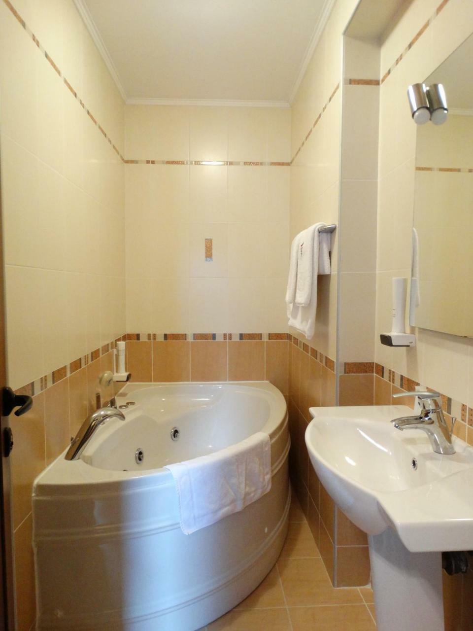 Vesta Hotel Montana Zewnętrze zdjęcie