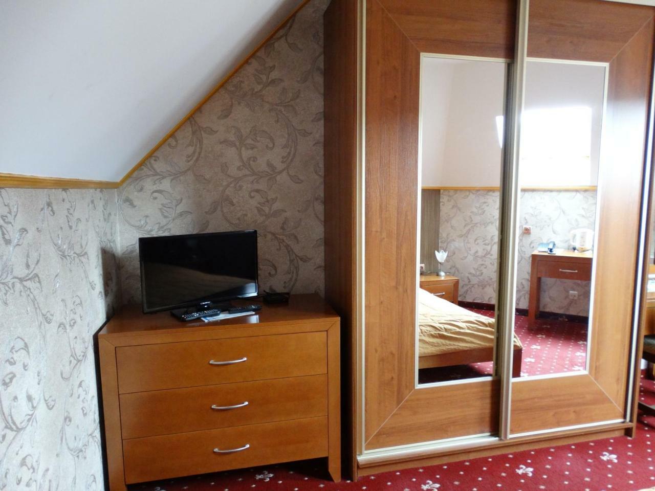 Vesta Hotel Montana Zewnętrze zdjęcie